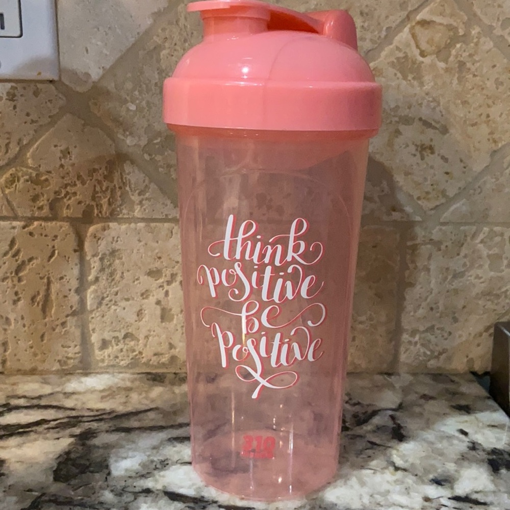 310 Nutrition Shaker Pink